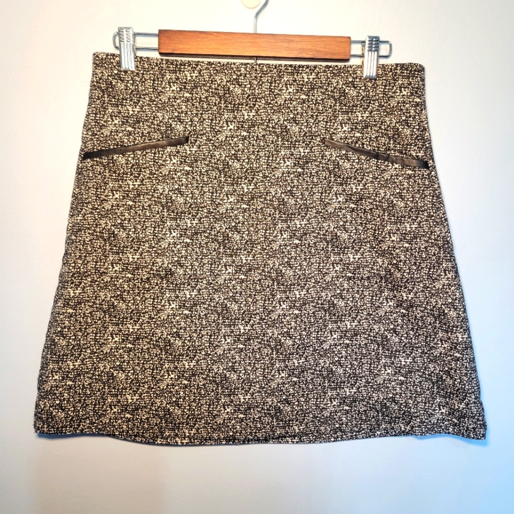 Roz & Ali Black‎ Knee length Skirt With Front Pockets Womens Size MP
